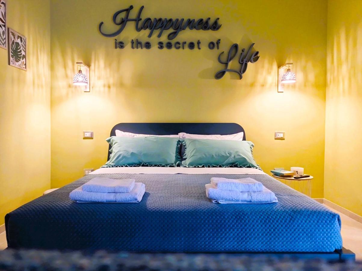 Happynesshouse_Locazione Turistica Lejlighed Trani Eksteriør billede