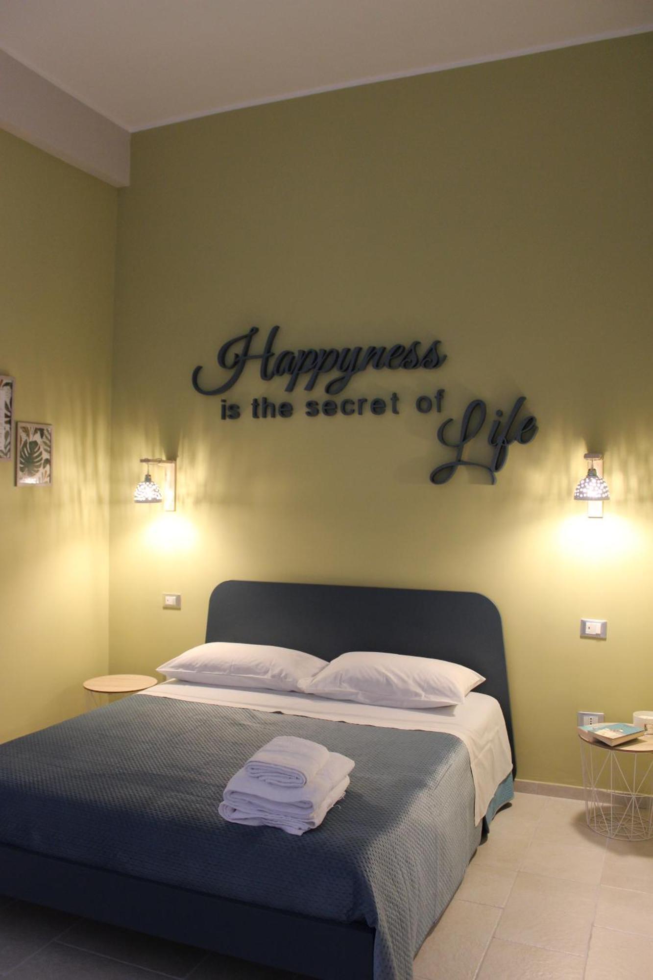 Happynesshouse_Locazione Turistica Lejlighed Trani Eksteriør billede