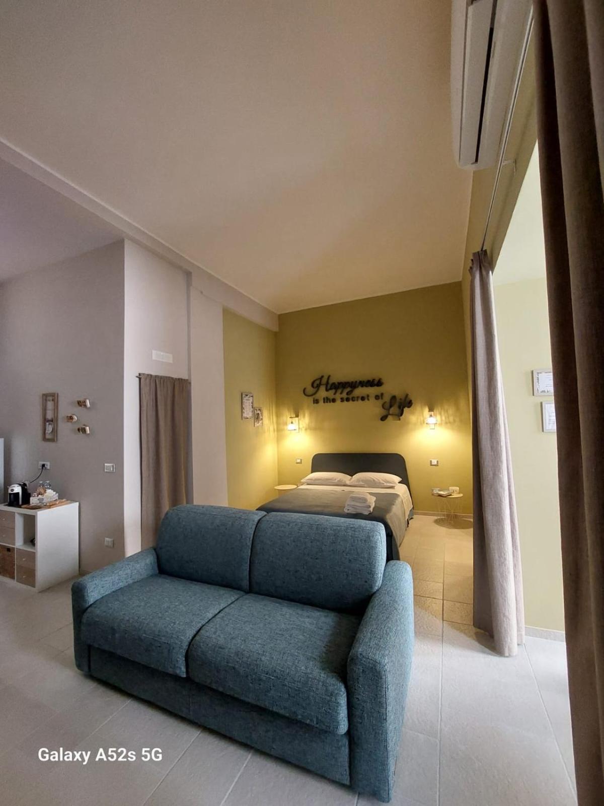 Happynesshouse_Locazione Turistica Lejlighed Trani Eksteriør billede