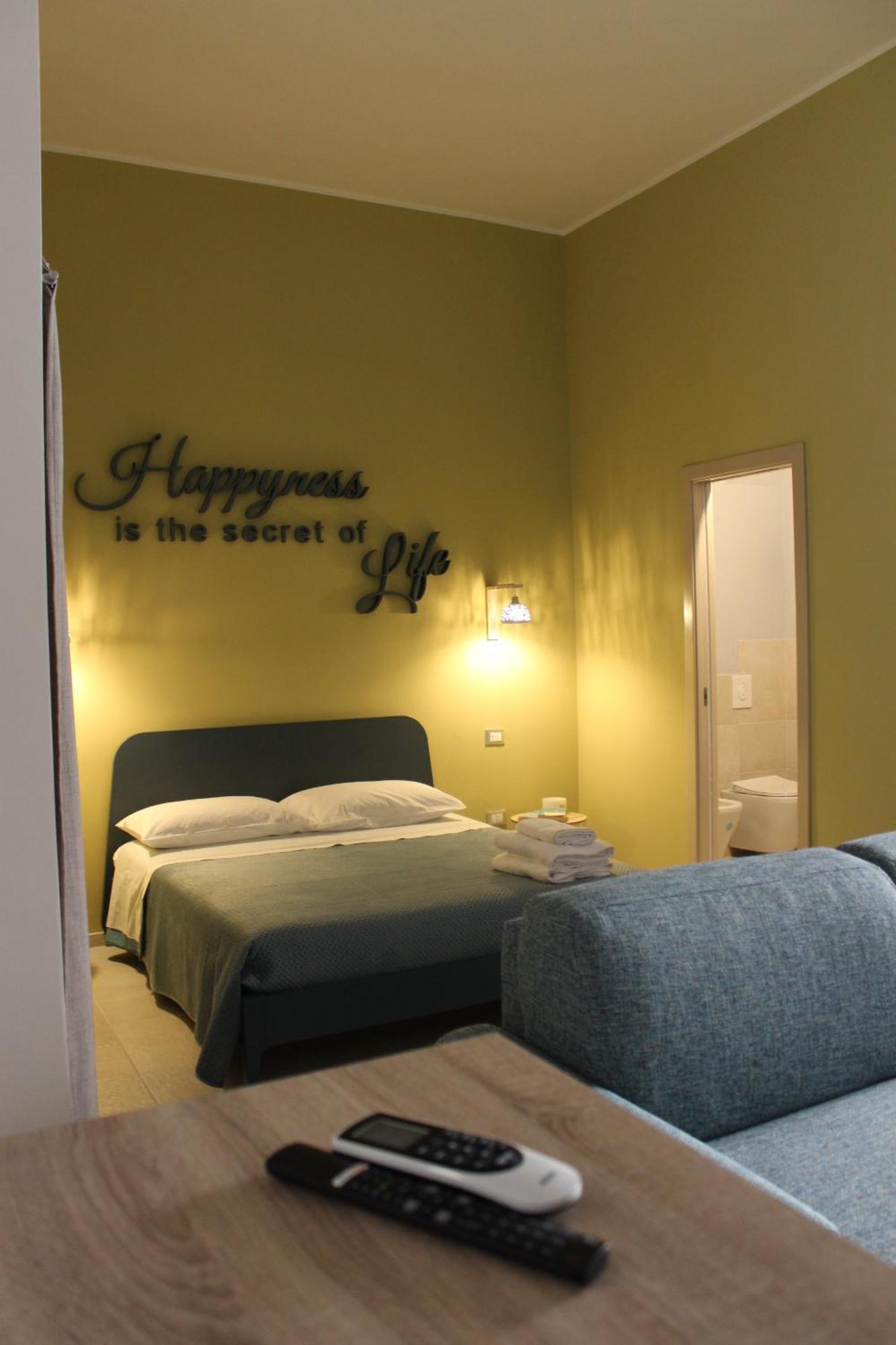 Happynesshouse_Locazione Turistica Lejlighed Trani Eksteriør billede