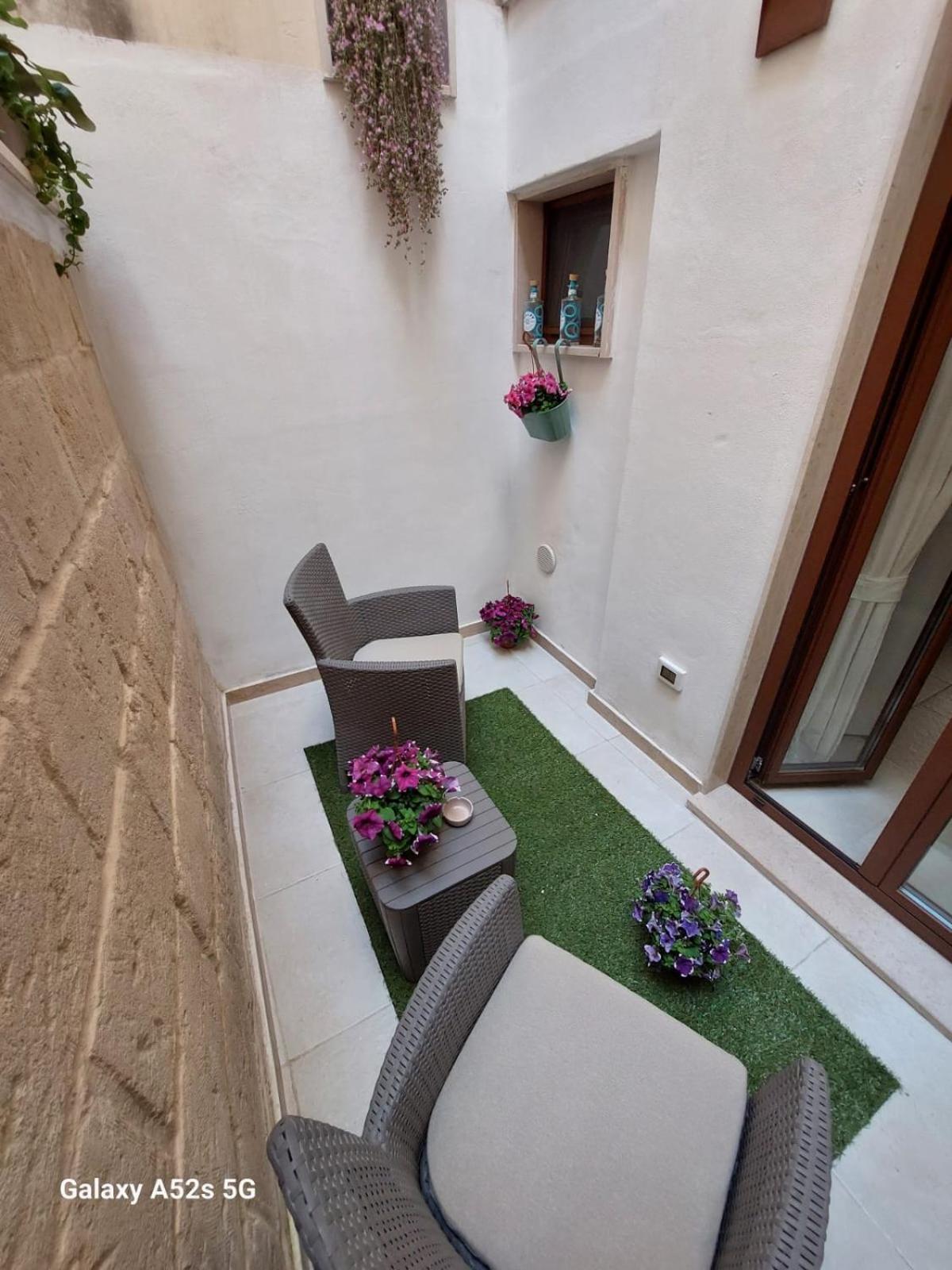 Happynesshouse_Locazione Turistica Lejlighed Trani Eksteriør billede